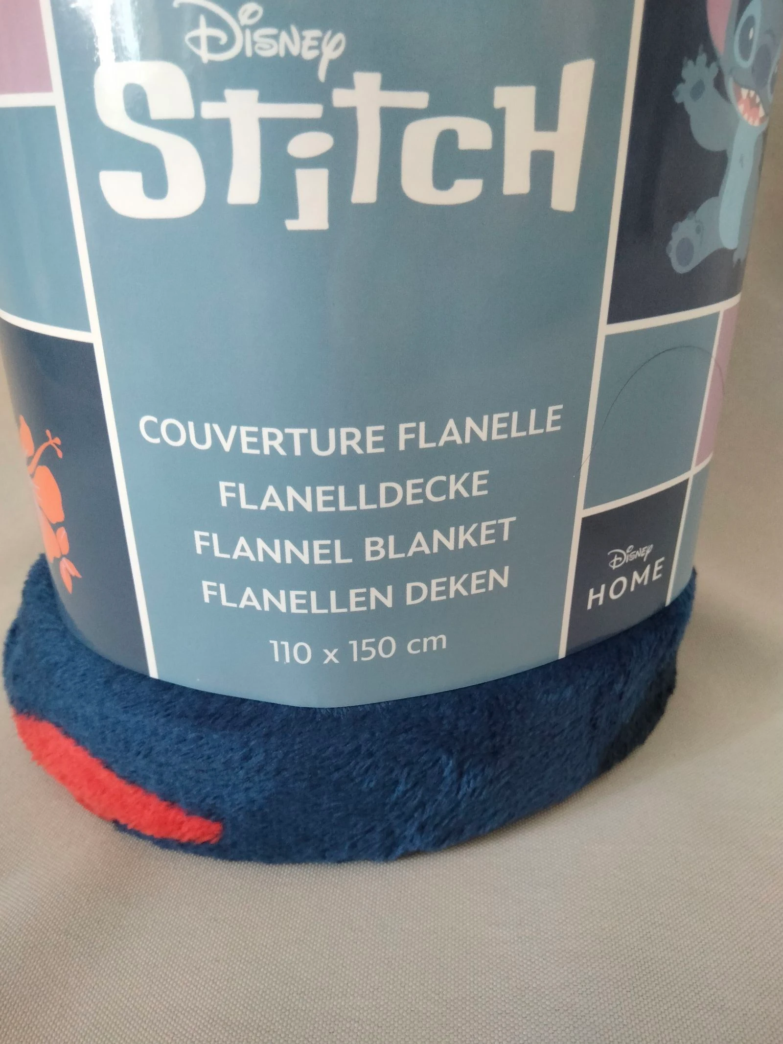 Stitch Flannel Blanket | Disney | New | Blue, Navy Blue and Red | 110 × 150 cm – photo 3